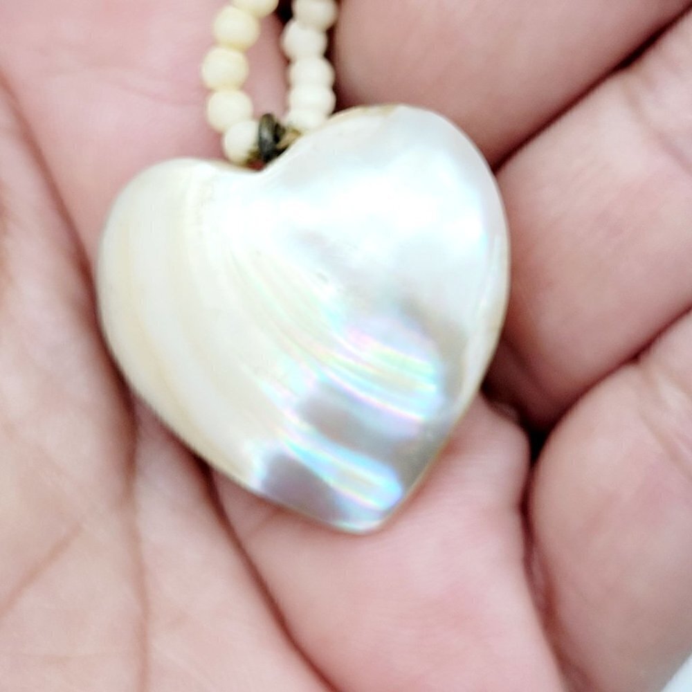 Vintage Puffed Heart Mother Of Pearl Natural Shell Necklace Bone Beads Unique